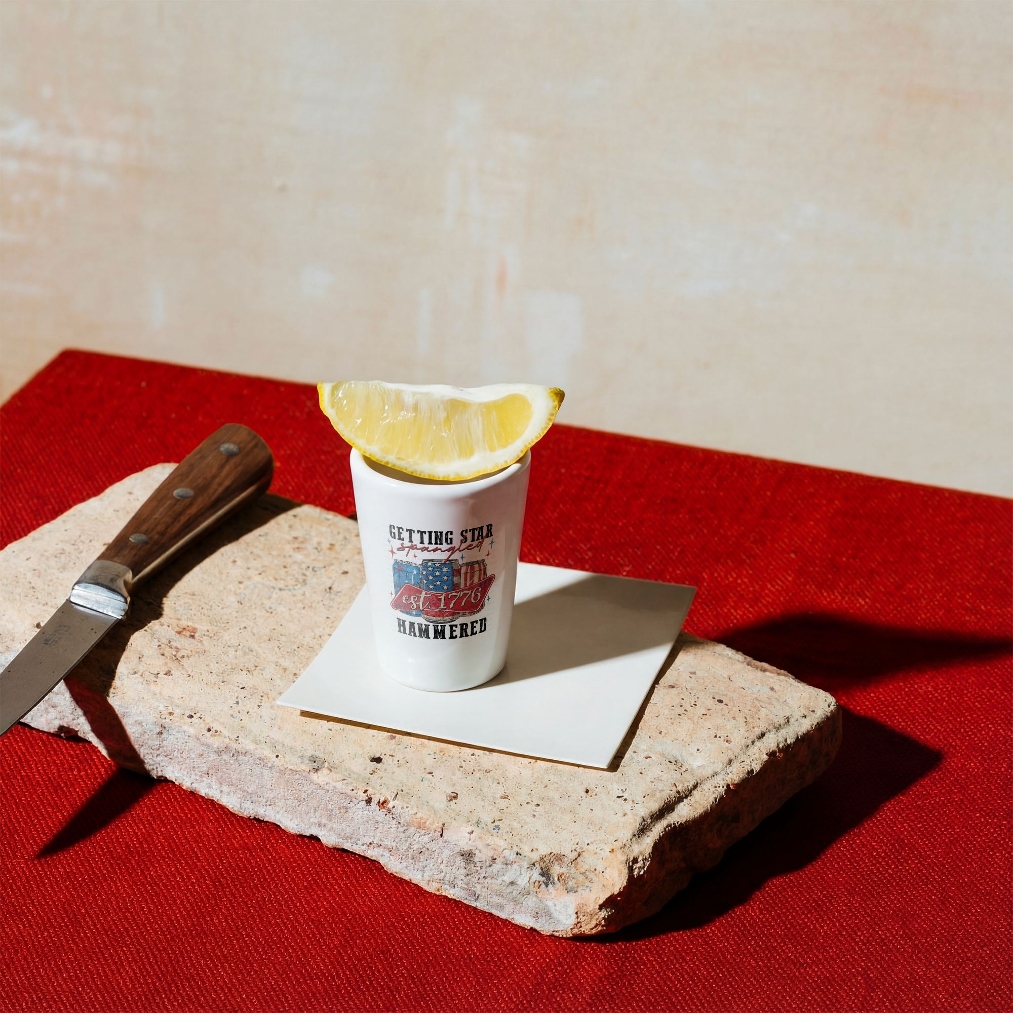 Star_Spangled_Hammered_White_Lifestyle_01_Lemon_Wedge_Mockup.png_15895382